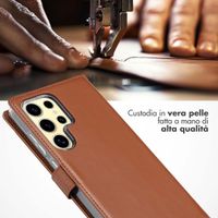 Selencia Cover a libro in vera pelle Samsung Galaxy S25 Ultra - Marrone chiaro