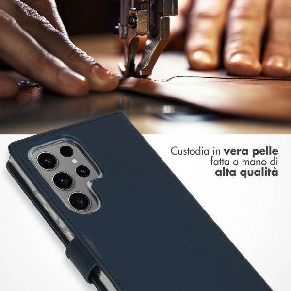 Selencia Cover a libro in vera pelle Samsung Galaxy S24 Ultra - Blu scuro