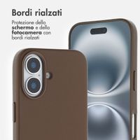 Accezz Cover in Pelle con MagSafe Apple iPhone 16 - Marrone caffè