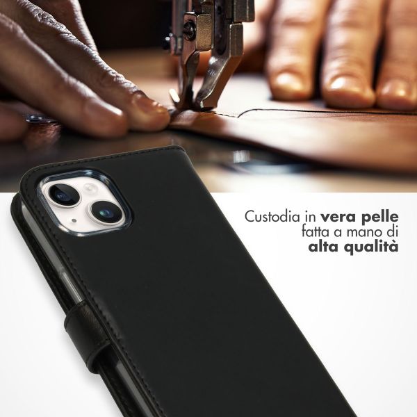 Selencia Cover a libro in vera pelle Apple iPhone 15 Plus - Nero