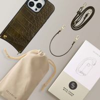 Selencia Cover per telefono Nova Croco con cordino e portacarte Apple iPhone 16 Pro - Dark Olive