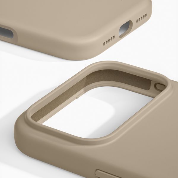 iDeal of Sweden Cover in silicone con MagSafe Apple iPhone 18 Pro / 17 Pro - Perfect Beige