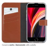 Selencia Cover a libro in vera pelle Apple iPhone 17e / 16e - Marrone chiaro