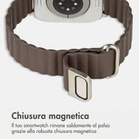 imoshion Cinturino magnetico in pelle sintetica Apple Watch | 44/45/46/49 mm - Marrone scuro