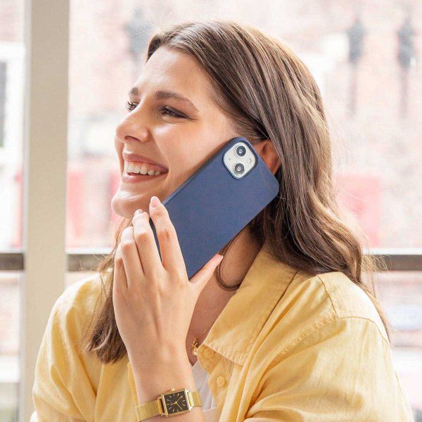 Accezz Cover in silicone liquido con MagSafe Apple iPhone 15 Pro Max - Blu scuro