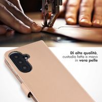 Selencia Cover a libro in vera pelle Samsung Galaxy A57 (5G) - Rosa chiaro