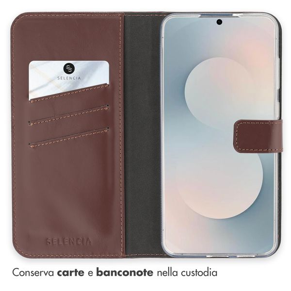 Selencia Cover a libro in vera pelle Samsung Galaxy S25 FE - Marrone scuro
