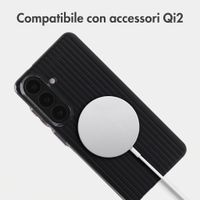Accezz Cover Lite con MagSafe | Fluted | Samsung Galaxy S26 - Nero