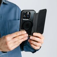 imoshion Bookcase trasparente con MagSafe Samsung Galaxy A57 (5G) - Nero