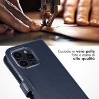 Selencia Cover a libro in vera pelle Apple iPhone 16 Pro - Blu