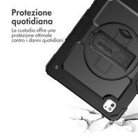 Accezz Cover Posteriore Resistente con tracolla Apple iPad Pro 13 (2025) M5 / (2024) M4 - Nero