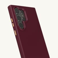Selencia Cover posteriore Rivièra con MagSafe con ganci rimovibili Samsung Galaxy S24 Ultra - Bold Burgundy