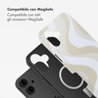 Selencia Cover posteriore Vivid con MagSafe Apple iPhone 16 - Desert Waves Beige