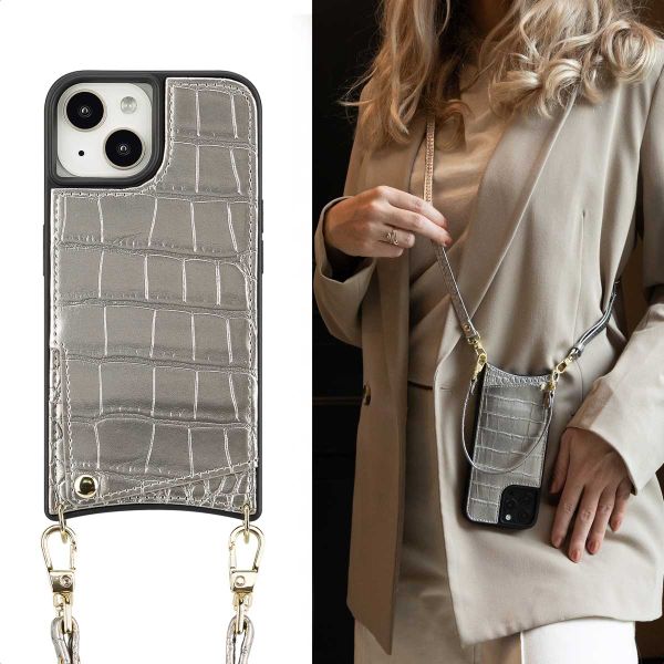 Selencia Cover per telefono Nova Croco con cordino e portacarte Apple iPhone 15 - Argento