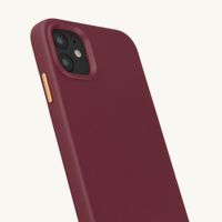 Selencia Cover posteriore Rivièra con MagSafe con ganci rimovibili Apple iPhone 11 - Bold Burgundy