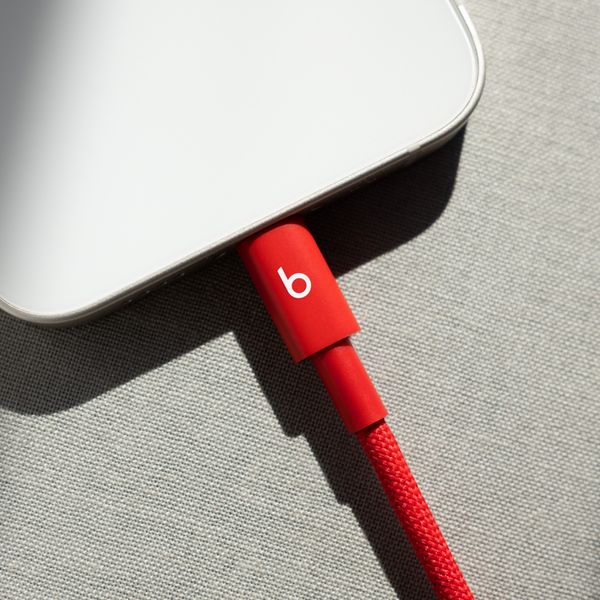 Beats Cavo USB-C a Lightning intrecciato - 1,5 metri - Rapid Red