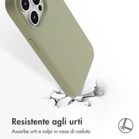 Accezz Cover in silicone liquido con MagSafe Apple iPhone 15 Pro - Cooper Green