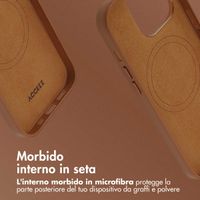 Accezz Cover in Pelle con MagSafe Apple iPhone 14 Pro - Sienna Brown