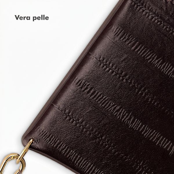 Selencia Nova cover posteriore in vera pelle con portacarte Samsung Galaxy S26 - Dark Chocolate