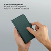 Selencia Libreria rimovibile Olyn con MagSafe Apple iPhone 17e / 16e - Verde