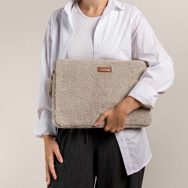 Selencia Cover Teddy per laptop 15-16 pollici - Laptopsleeve - Sand