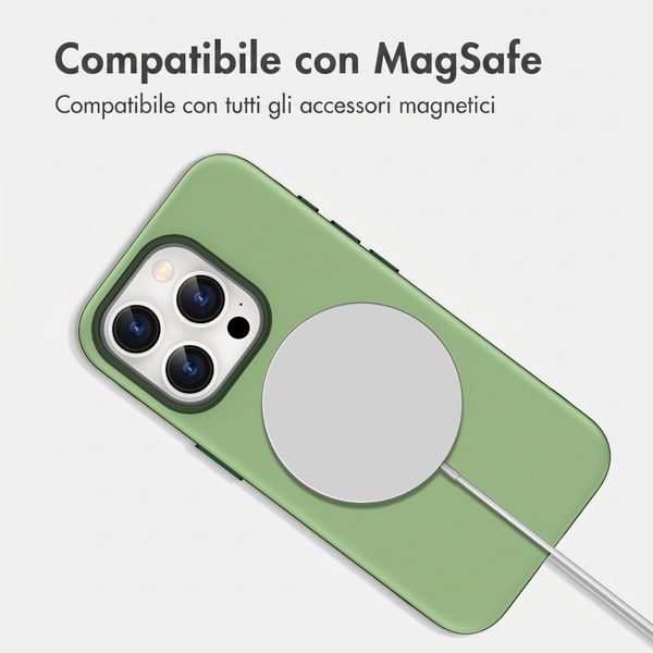 imoshion Cover posteriore Color con Thin MagSafe Ring Apple iPhone 15 Pro - Verde scuro