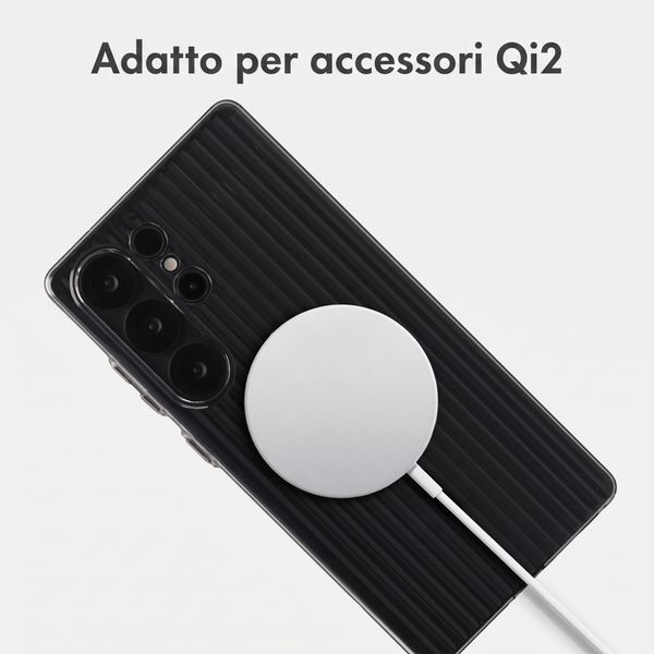 Accezz Cover Lite con MagSafe | Fluted | Samsung Galaxy S25 Ultra - Nero