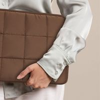 Selencia Cover Puffy per laptop 13-14 pollici - Laptopsleeve - Mocha Brown