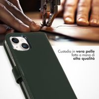 Selencia Cover a libro in vera pelle Apple iPhone 15 - Verde