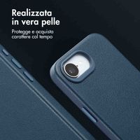 Accezz Cover in Pelle con MagSafe Apple iPhone 17e / 16e - Nightfall Blue