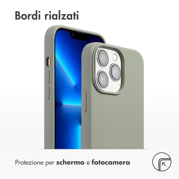 Accezz Cover in silicone liquido con MagSafe Apple iPhone 13 Pro - Cooper Green