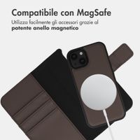 imoshion Cover a libro di lusso 2-in-1 rimovibile Apple iPhone 14 - Marrone