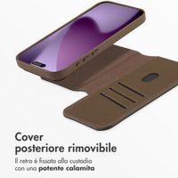 Accezz Cover in pelle 2 in 1 con MagSafe Apple iPhone 17 Pro Max - Marrone caffè