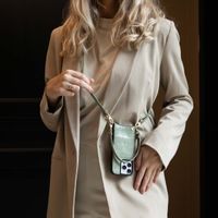Selencia Cover per telefono Nova Croco con cordino e portacarte Apple iPhone 15 - Sage Green