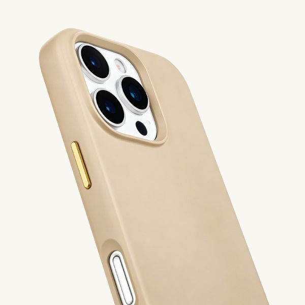Selencia Cover posteriore Rivièra con MagSafe con ganci rimovibili Apple iPhone 16 Pro - Milky Latte