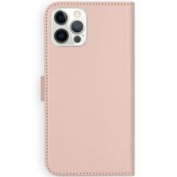 Selencia Cover a libro in vera pelle Apple iPhone 12 (Pro) - Dusty Pink