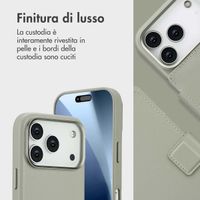 Accezz Cover in pelle 2 in 1 con MagSafe Apple iPhone 17 Pro - Light Grey