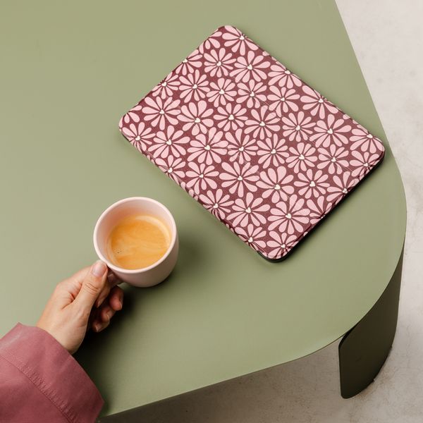 imoshion Cover Trifold Design Apple iPad Air 11 pollici (2026) M4 / (2025) M3 / (2024) M2 / Air 5 (2022) / Air 4 (2020) - Bloom Love Blush