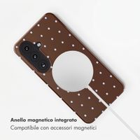 Selencia Cover posteriore Vivid con MagSafe Samsung Galaxy S26 - Happy Dots Chocolate