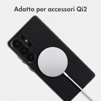 Accezz Cover Lite con MagSafe | Fluted | Samsung Galaxy S25 Ultra - Nero
