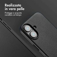Accezz Cover in Pelle con MagSafe Apple iPhone 16 - Onyx Black