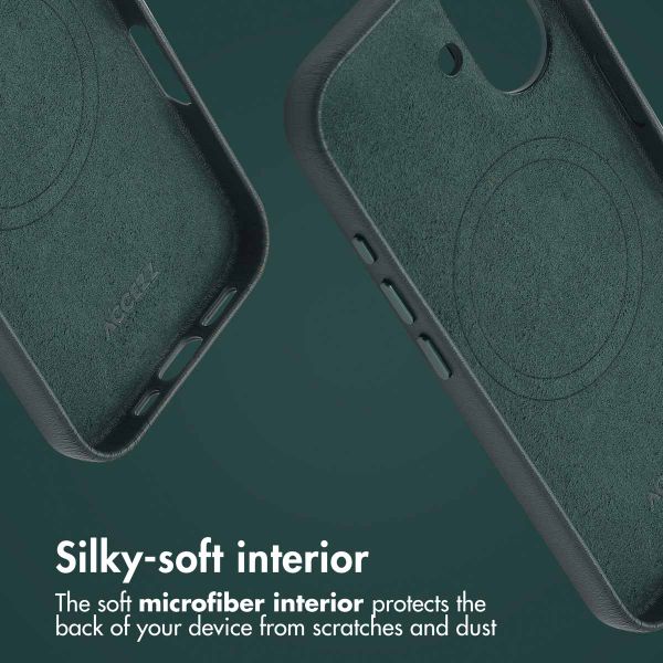Accezz Cover in Pelle con MagSafe Apple iPhone 16 - Cedar Green
