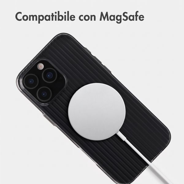 Accezz Cover Lite con MagSafe | Fluted | Apple iPhone 16 Pro Max - Nero