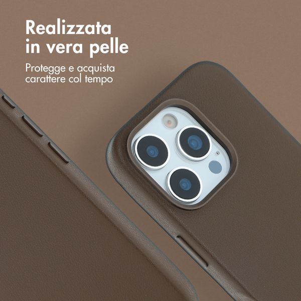 Accezz Cover in Pelle con MagSafe Apple iPhone 16 Pro - Marrone caffè