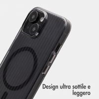 Accezz Cover Lite con MagSafe | Fluted | Apple iPhone 15 - Nero