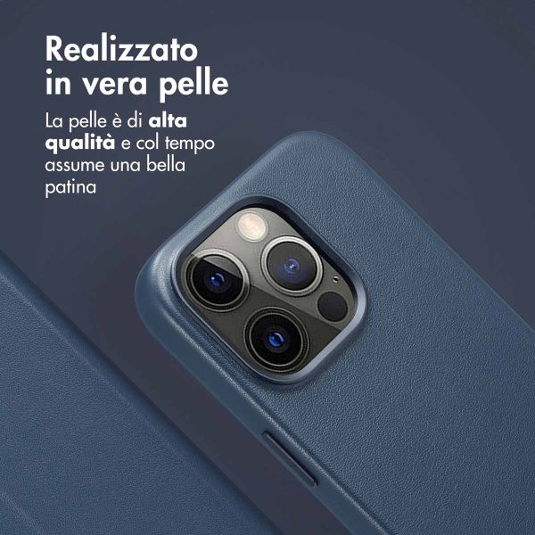 Accezz Cover in pelle 2 in 1 con MagSafe Apple iPhone 15 Pro - Nightfall Blue
