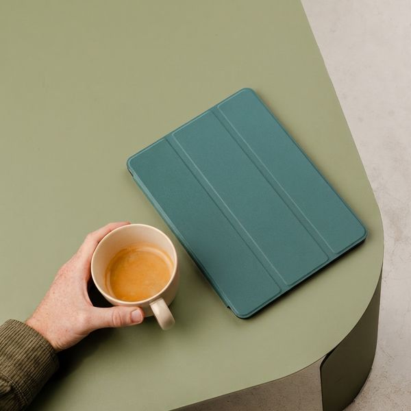 imoshion Cover a libro Trifold Apple iPad 11 (2025) 11 pollici A16 / iPad 10 (2022) 10.9 pollici - Verde scuro