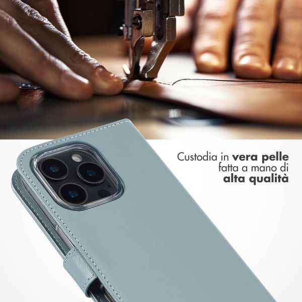 Selencia Cover a libro in vera pelle Apple iPhone 16 Pro - Air Blue