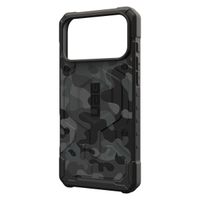 UAG Cover Posteriore Pathfinder con MagSafe Apple iPhone 17 Pro Max - Midnight Camo