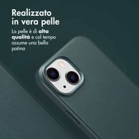Accezz Cover in pelle 2 in 1 con MagSafe Apple iPhone 15 - Cedar Green